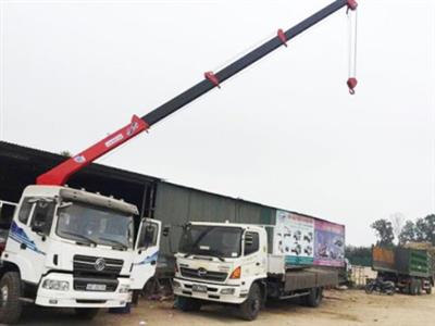 Xe tải Dongfeng Trường Giang 8 tấn gắn cẩu 5 tấn 5 đốt