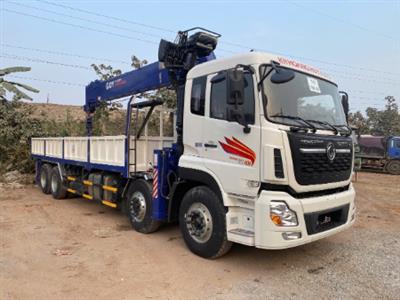 Dongfeng Hoàng Huy 4 chân DFH1310A3 gắn cẩu Dongyang 15 tấn SS3506
